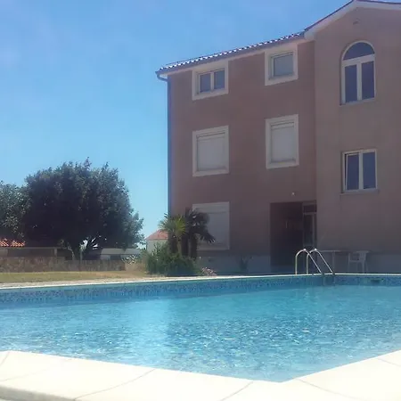 Apartment Leonardo