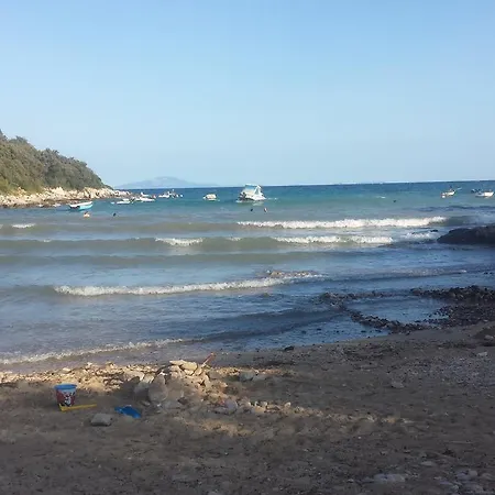 Leonardo Apartment *